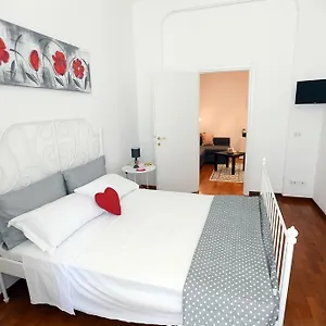 https://big-house-colosseum.it-romehotels.com